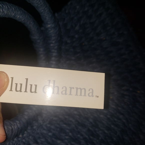 LuLu Dharma 1/2moon Weaved Top Handle Bag With Bonus Butterfly 🦋 WRISTLET NWT - Picture 6 of 8